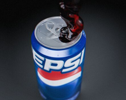 3D Pepsi Can PSD Mockup