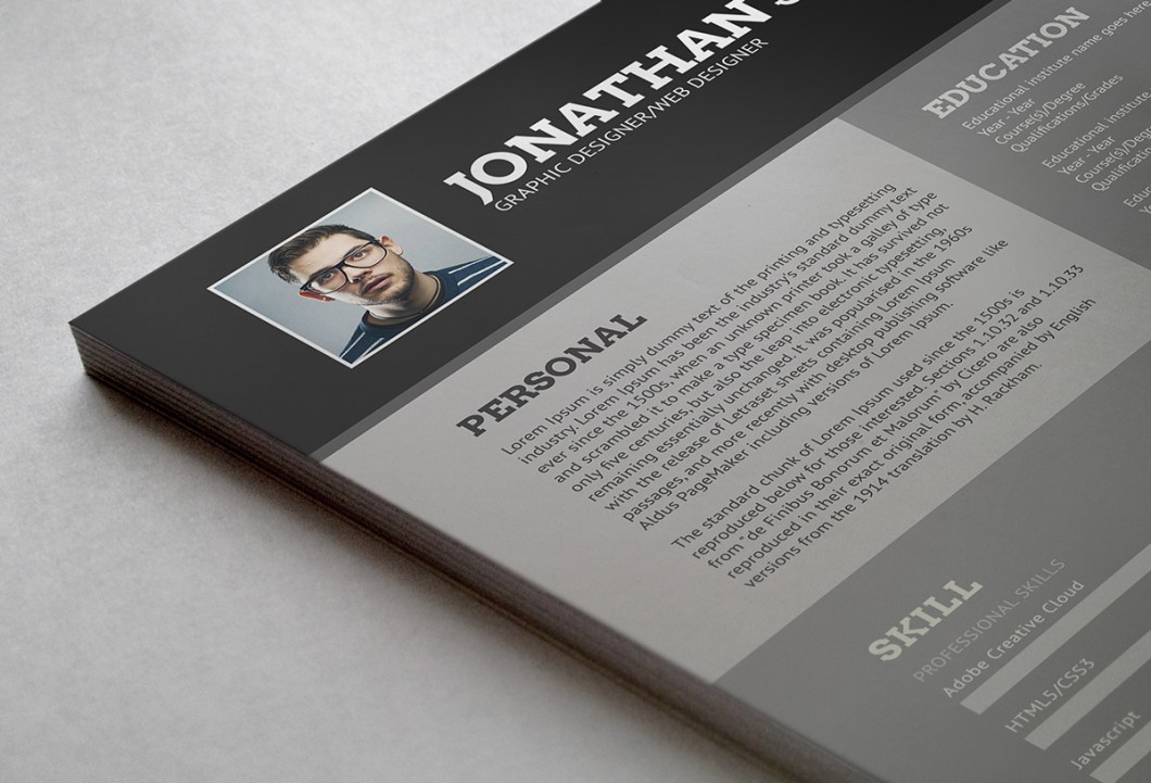 Flat Resume Template (Freebie)