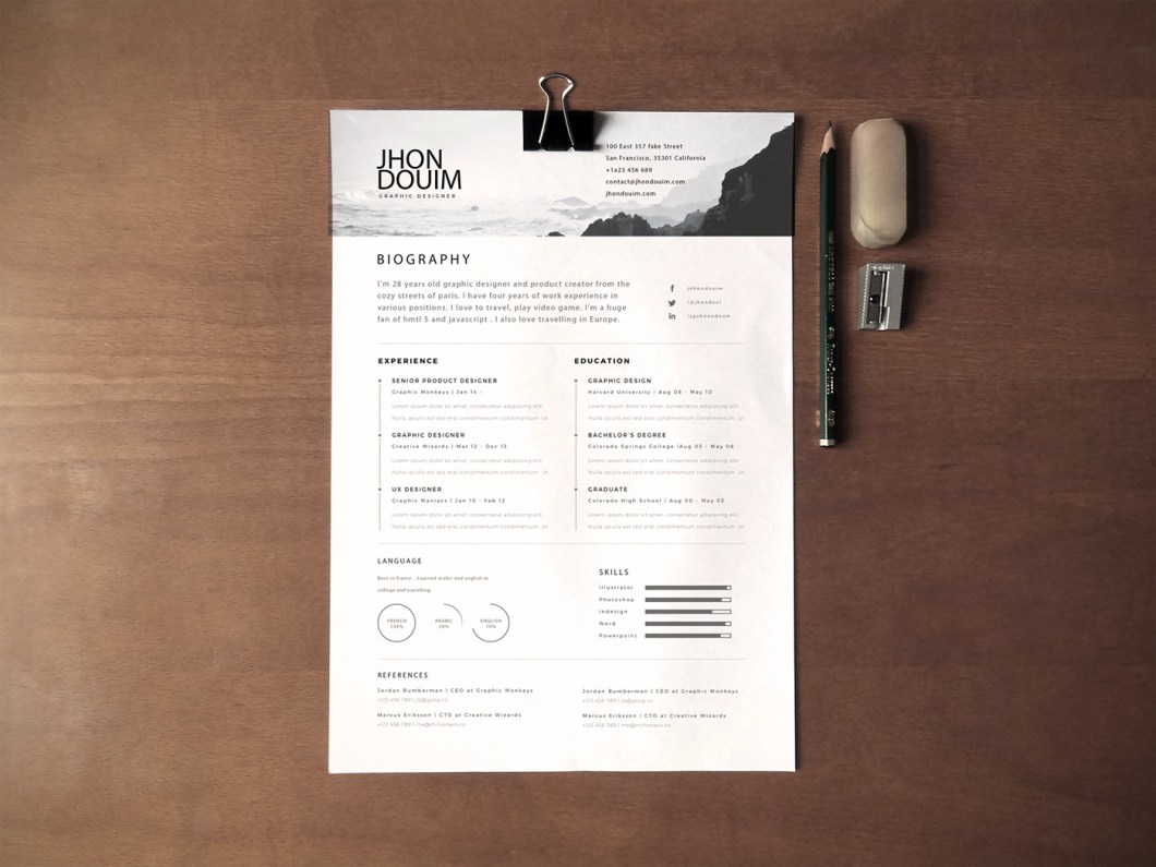 Free Resume ( PSD Gift )